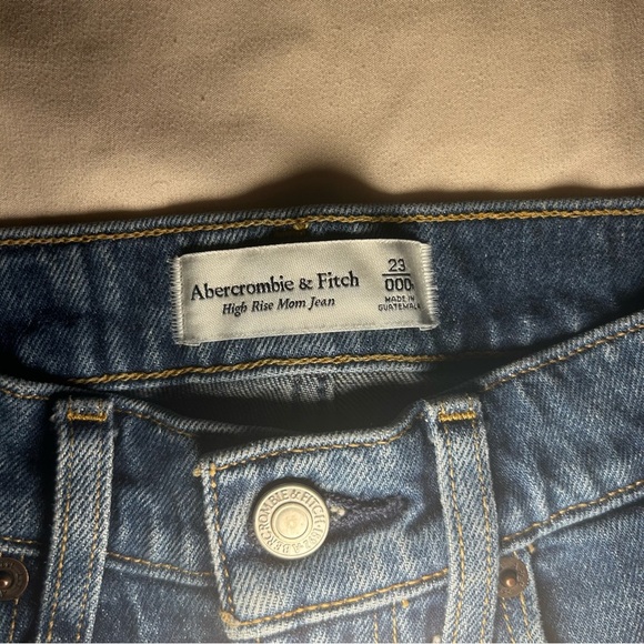 Abercrombie & Fitch High Rise Mom Jeans Women’s 23 Distressed Blue Denim - Picture 8 of 16